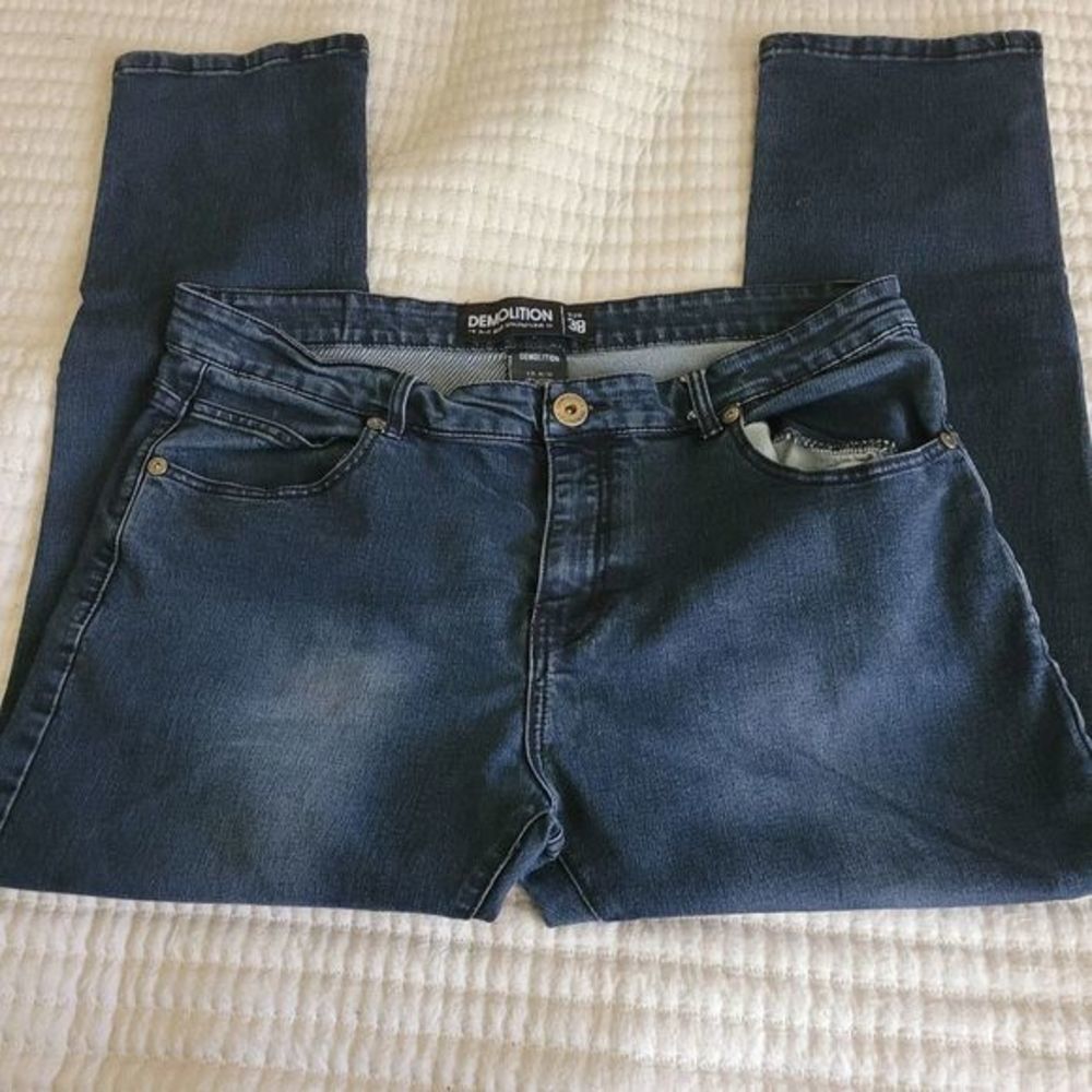Demolition Men's Dark Wash‎ Jeans size 38 X 30.
